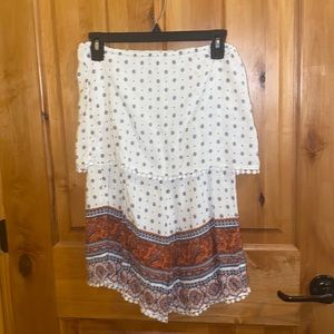 Short sleeveless white romper